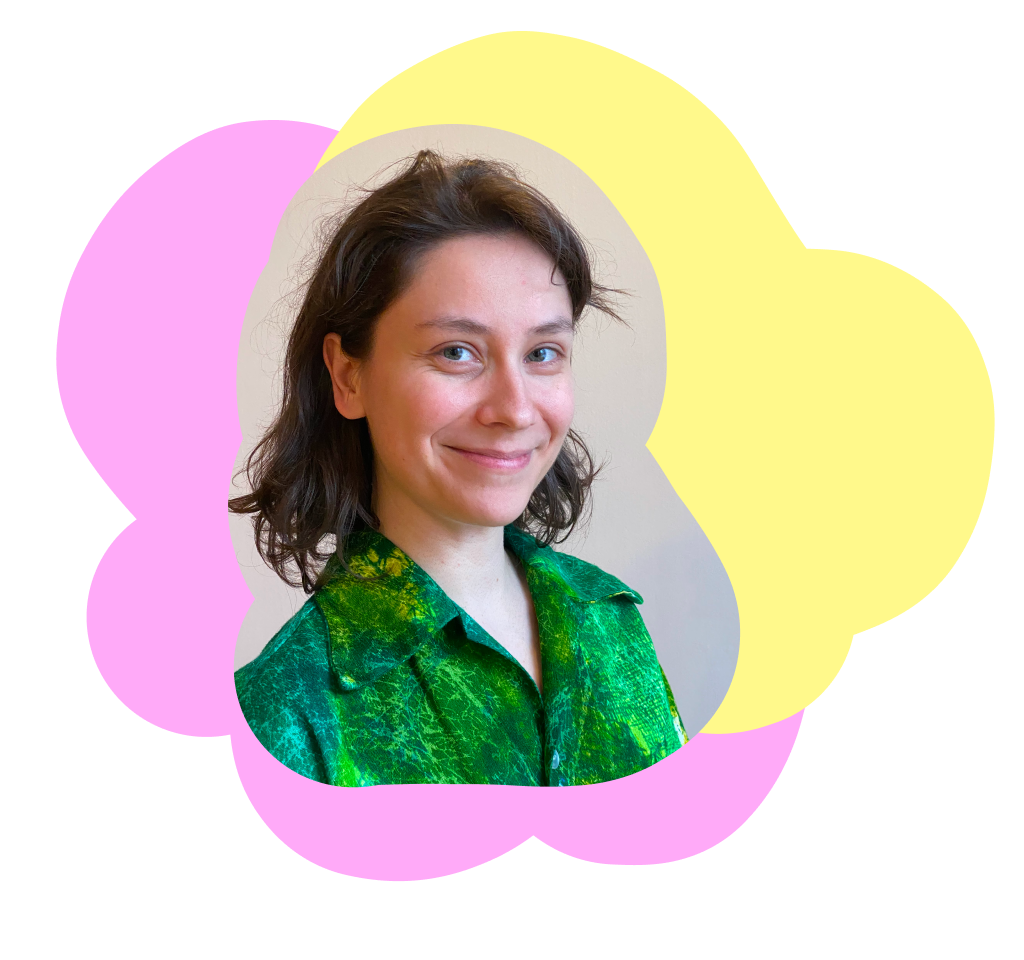 « Je ressens une grande fierté, celle de pouvoir m’occuper d’un lieu de création, y mettre autant d’amour que les personnes avant moi, mais surtout, avoir l’incroyable privilège d’être témoin du parcours des artistes qui passent par le 303 et les soutenir au mieux dans leurs différents processus. [...] Il y a quelque chose dans prendre soin d’un lieu avec toutes ses petites excentricités, dans l’attention au détail, qui me fait aussi penser à l’ouverture et la célébration de l’unicité de mes collègues et des artistes qu’on soutient; quelque chose de profondément humain au 303 qui restera pour moi inégalé. »