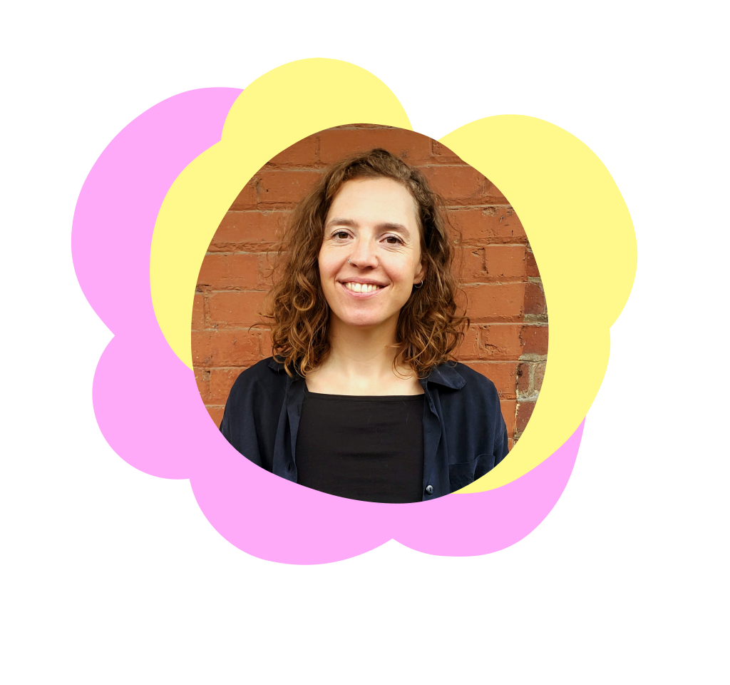 « Studio 303 soutient les artistes dans leur prise de risques. Qu’ils soient émergent·es ou établi·es, les artistes sont soutenu·es ici non pour leurs renommé, mais pour leur vision. Peut-être avez-vous vous-même assisté à une performance, suivi un atelier ou vu le fruit d’une résidence. Si c’est le cas, vous savez que les espaces comme celui-ci ne naissent pas par hasard. Ils sont nourris, soutenus et protégés par une communauté qui croit en leur importance ! »