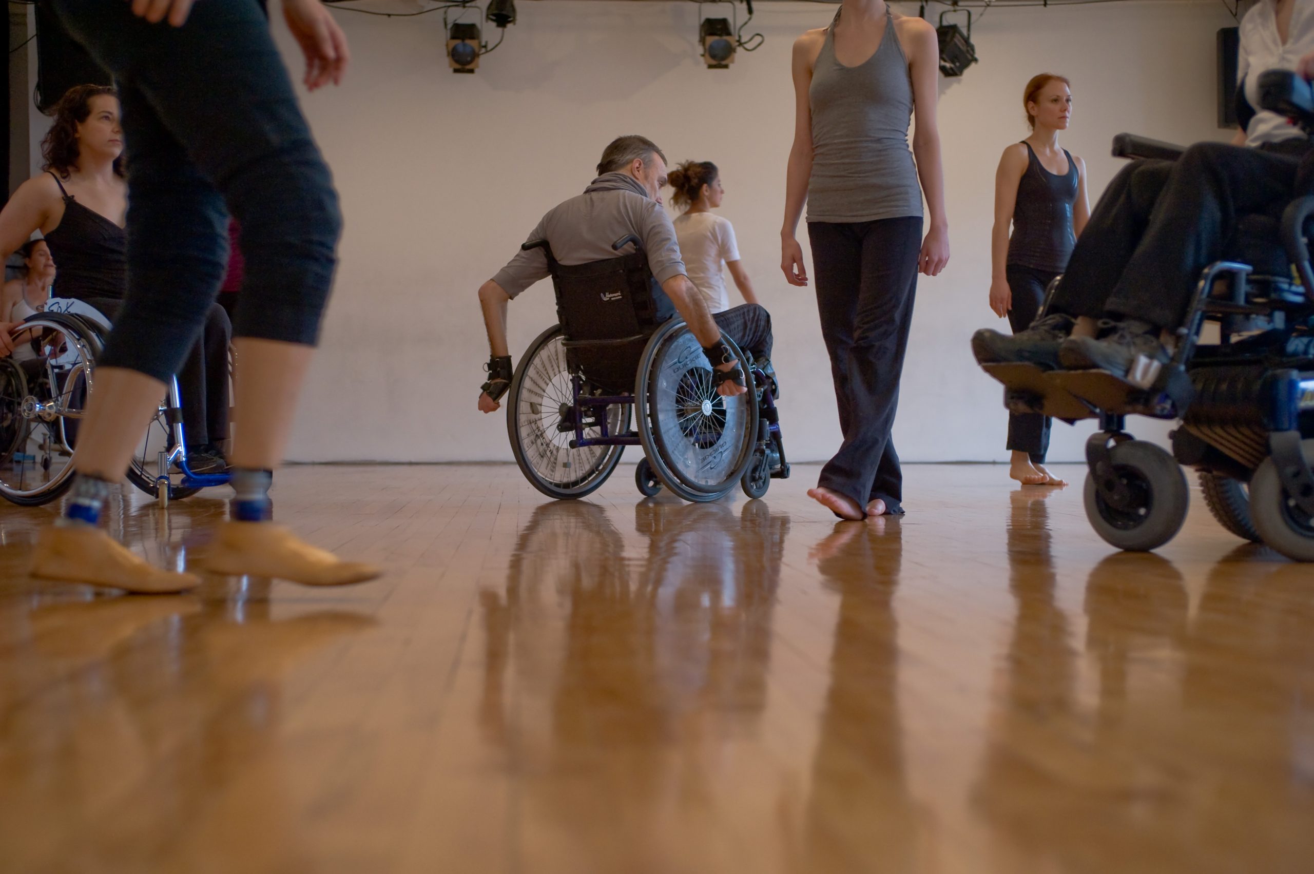 Corpuscule Danse – Inclusive Dance Classes & Training – 26-27 – EN